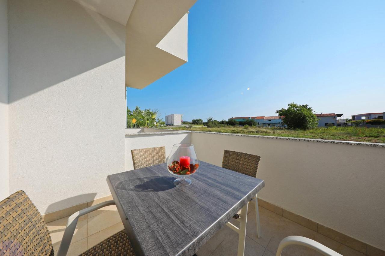 Seafront New Apartments Zdrijac XI 닌 외부 사진
